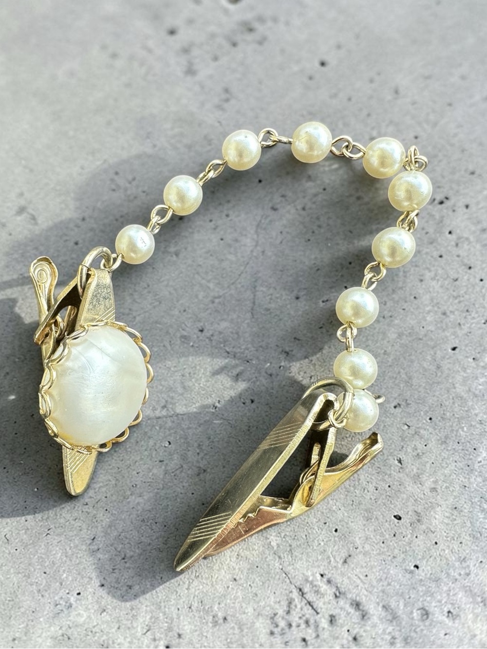 Vintage Faux Pearl Cardigan Clip 7”